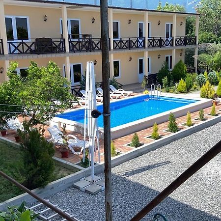 Guest House У Дедушки Самвела Alakhadzi Exterior photo