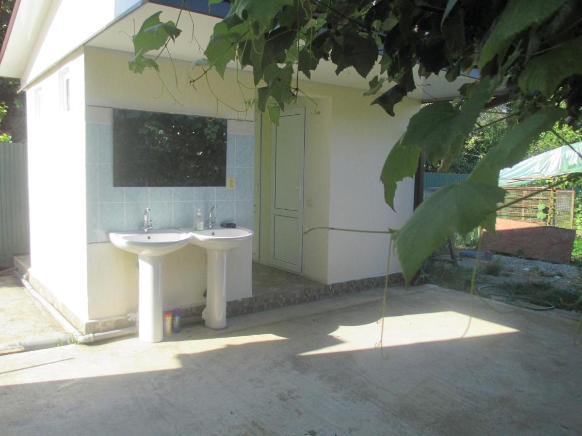 Guest House У Дедушки Самвела Alakhadzi Exterior photo